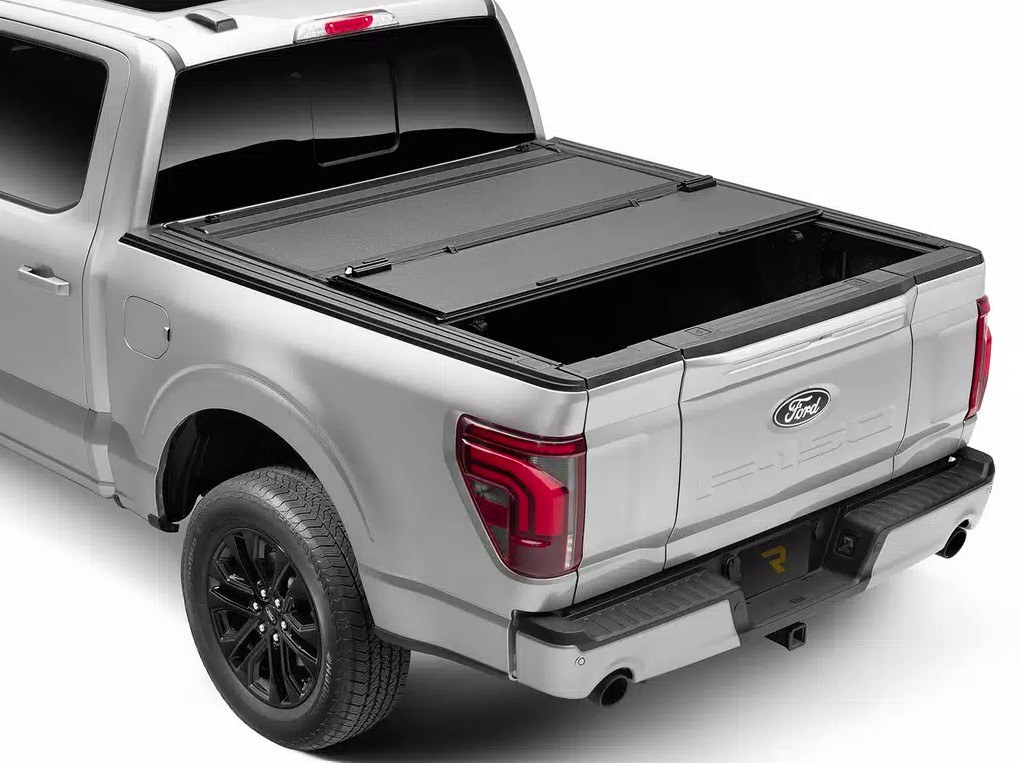 BAK Industries Tonneau Cover, Bakflip MX4, Hard Folding, Low Profile, 2 Folds/ 3 Panels – 448207RB