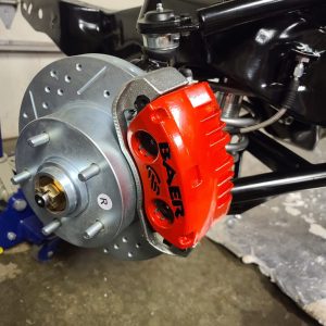 Baer Brakes Brake Conversion Kit, Classic, Drum to Disc Brake Conversion Kit, 11.29 Inch Slotted/ Drilled/ Vented Zinc Plated Rotor – 4261561R