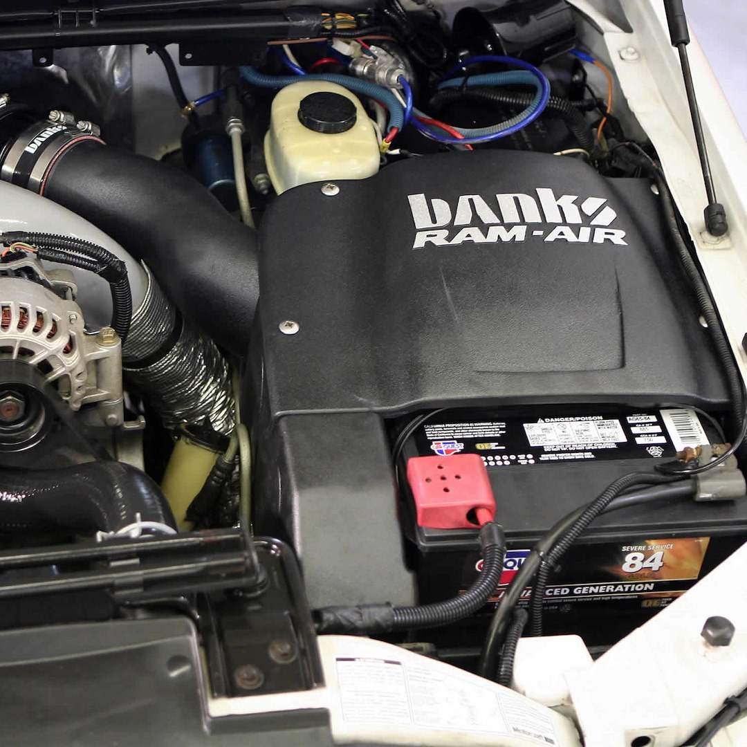 Banks Cold Air Intake, Ram-Air ®, Black Polyethylene Tube, Oiled Red Filter, With Air Box – 42210