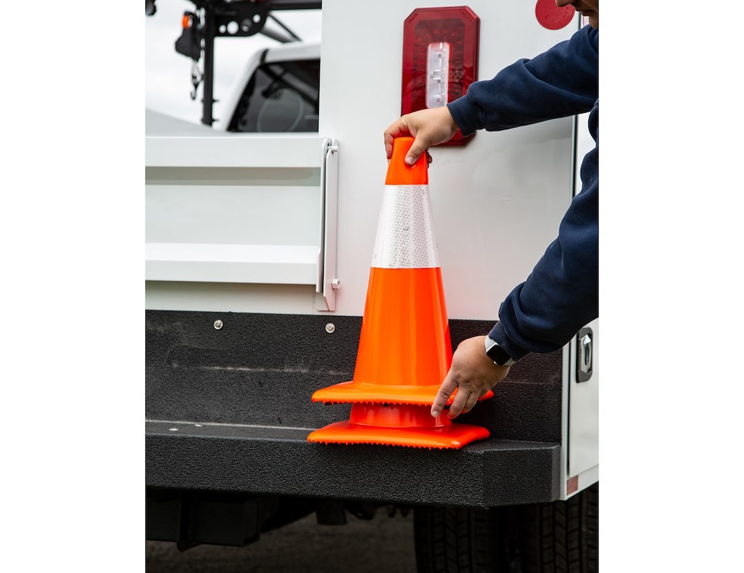 Buyers Products Traffic Cone Holder, To Store Traffic Safety Cones, 18-1/2 Inch Height, Holds Up to 10 Cones, Black, Carbon Steel – TCH10H