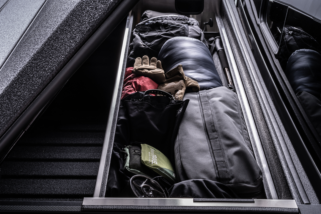 Diamondback Cargo Organizer, Cross Bin 8, Mounts to Truck Bed Rail, 8 Inch Depth – GS14-CB188