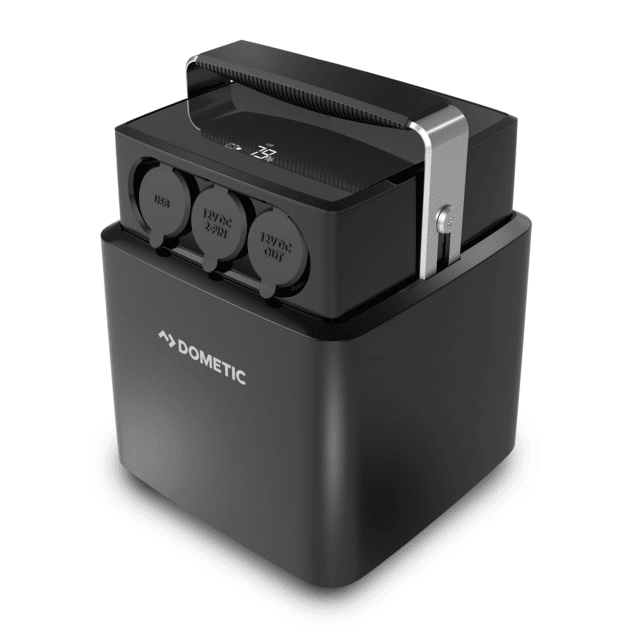 Dometic Outd Power Bank, 40 Ah Capacity, 12 Volts 15 Amp Output, 12 Volts DC, 12 Volt DC Socket/ Solar Panel/ AC Home Power, Black – 9600014024