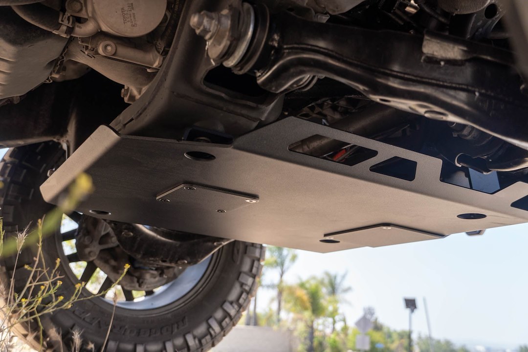 DV8 Offroad Skid Plate, Front Bumper and Belly, Compatible with the Centric and Mto Winch Front Bumper, Powder Coated, Black, Steel – SPTT1-04