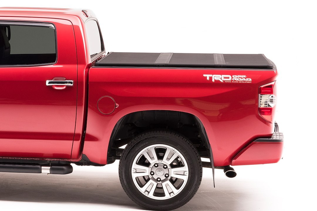 Extang Tonneau Cover, Solid Fold 2.0, Hard Folding, 2 Folds/ 3 Panels, Not Hinged IN Front, Lockable Using Tailgate Handle Lock, Black Matte – 83460