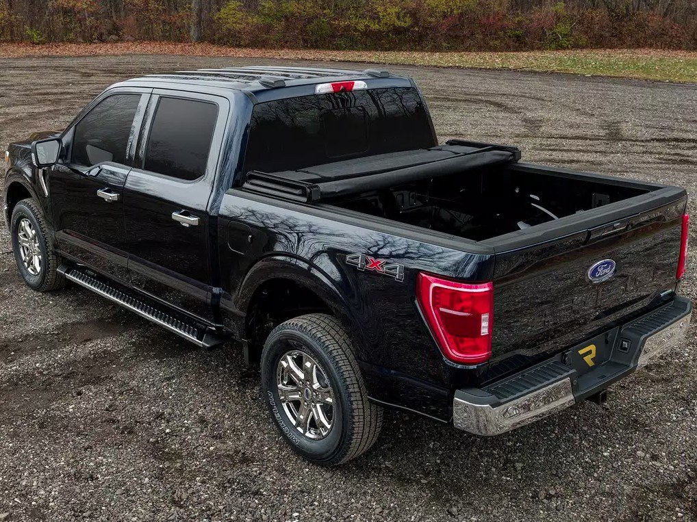 Extang Tonneau Cover, Trifecta™ 2.0, Soft Folding, Low Profile, 2 Folds/ 3 Panels, Not Hinged IN Front, Textured Black, Aluminum/ Vinyl – 92455EXT