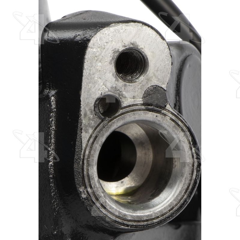 Four Seasons Air Conditioner Compressor, Remanufactured with Clutch, For Use with 7SEU17A Compressor – 197365