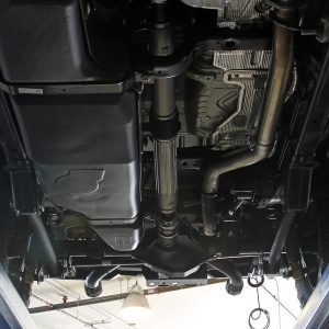 Flowmaster Exhaust System Kit, Outlaw Cat Back System, 409 Stainless Steel, With Muffler, 3 Inch Tube Diameter, Single Exhaust with Dual Exit – 818144