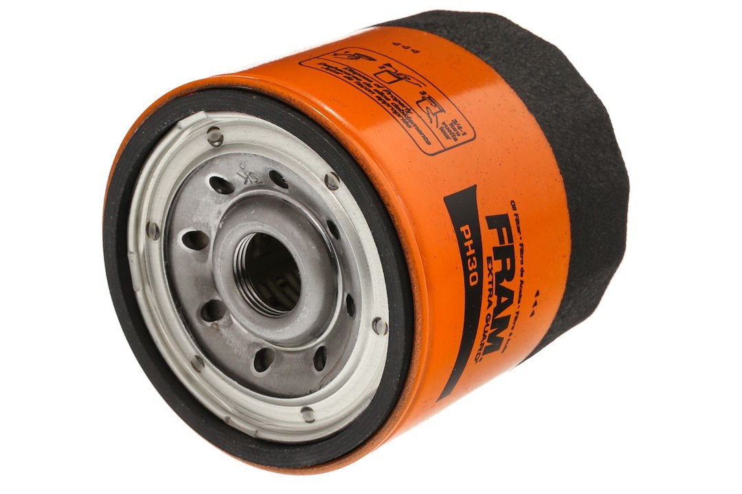 FRAM Oil Filter, Extra Guard®, Spin on Style, Cellulose/ Synthetic Filter Material, Without Anti Drain Back Valve, Without Bypass Valve – FPH30WM