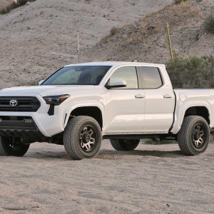 Fabtech Leveling Kit Suspension, 1-1/2 Inch Lift, Strut Assembly Spacers, With Strut Assembly Spacers/ Installation Hardware – FTL5607