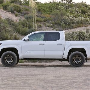 Fabtech Leveling Kit Suspension, 1-1/2 Inch Lift, Strut Assembly Spacers, With Strut Assembly Spacers/ Installation Hardware – FTL5607