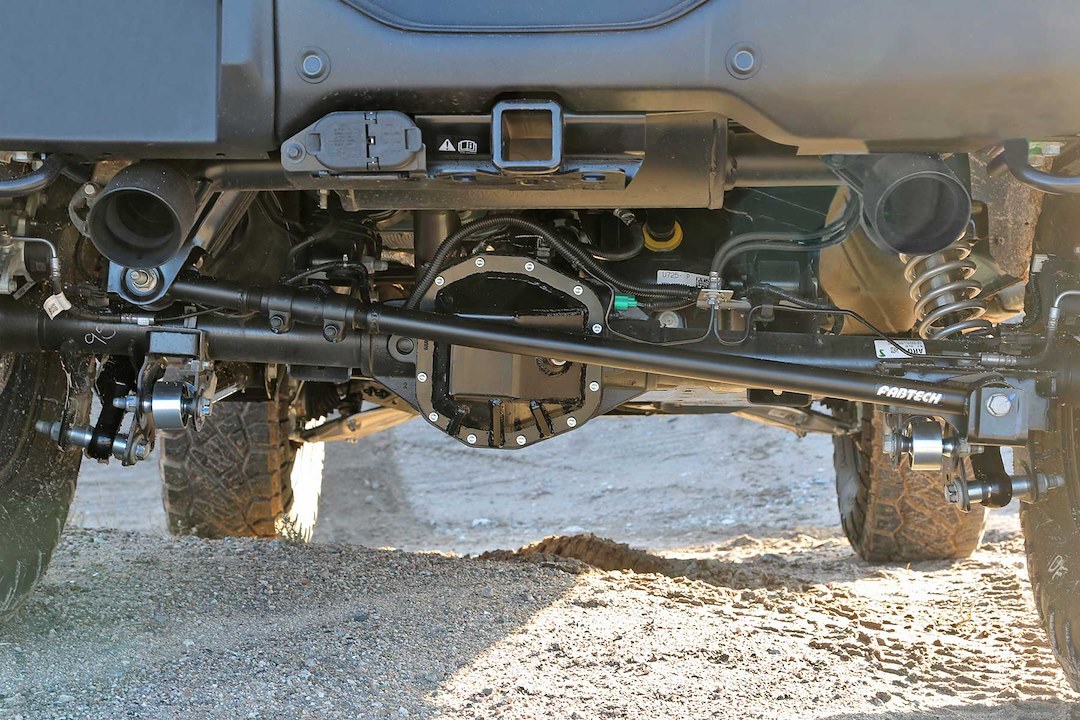 Fabtech Track Bar, 3 to 4 Inch Lift, Adjustable, Black – FTS22346