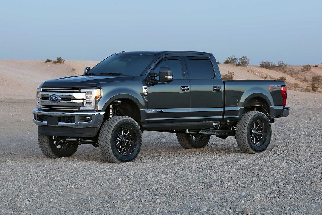 Fabtech Lift Kit Suspension, Dirt Logic 4.0, 8 Inch Front Lift, 8 Inch Rear Lift – K2302DL