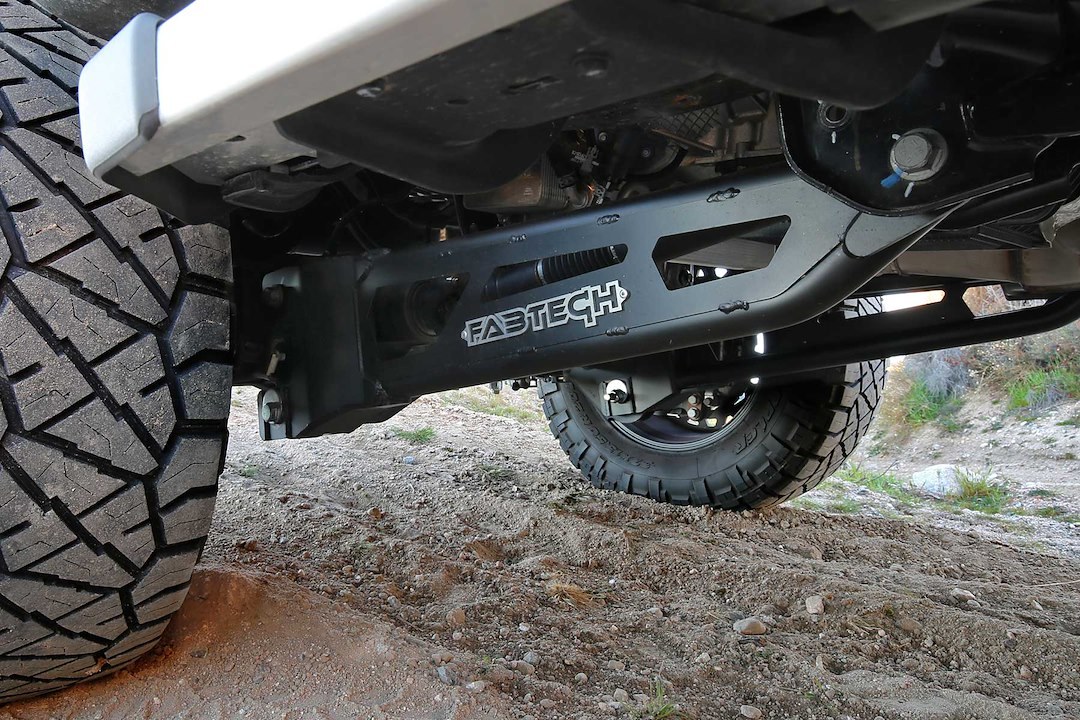 Fabtech Lift Kit Suspension, Dirt Logic 2.5 ™, 6 Inch Front Lift, 6 Inch Rear Lift – K2415DL