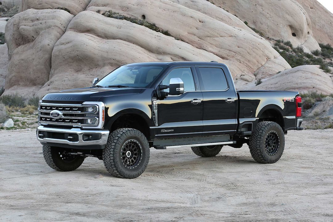 Fabtech Lift Kit Suspension, Dirt Logic 2.5 ™, 6 Inch Front Lift, 6 Inch Rear Lift – K2415DL