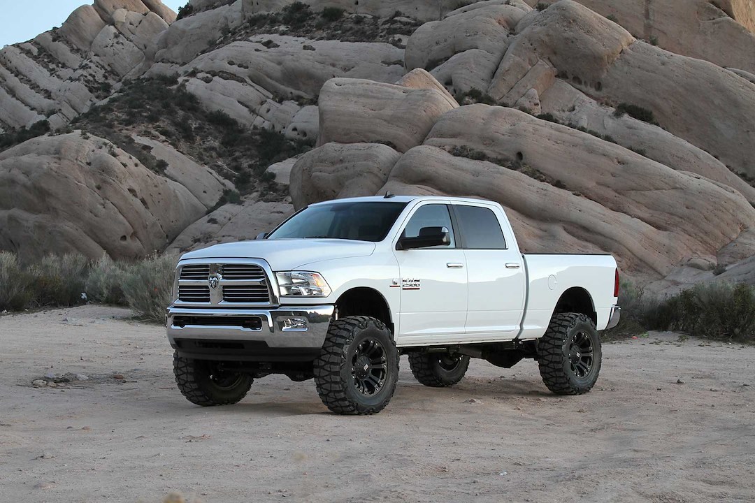 Fabtech Lift Kit Suspension, Performance System, 5 Inch Front Lift, 5 Inch Rear Lift, With Front and Rear Performance Shock Absorbers – K3066