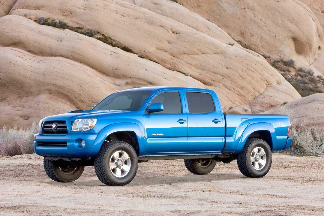 Fabtech Leveling Kit Suspension, Dirt Logic 2.5 Coilover System, 3 Inch Lift, Coil Over Shock Absorber – K7036DL
