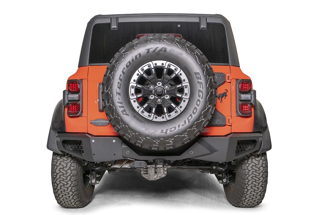 Fab Fours Bumper, Vengeance, One Piece Design, With Two 3 Inch Cube LED Fog Light Cutouts, With OEM Receiver Hitch – BR22-E5751-1