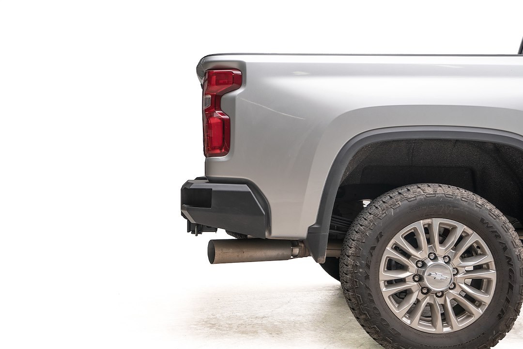 Fab Fours Bumper, Premium, One Piece Design, Mounting Hardware Included, With 3/4 Inch D-Ring Recovery Points – CH20-W4951-1
