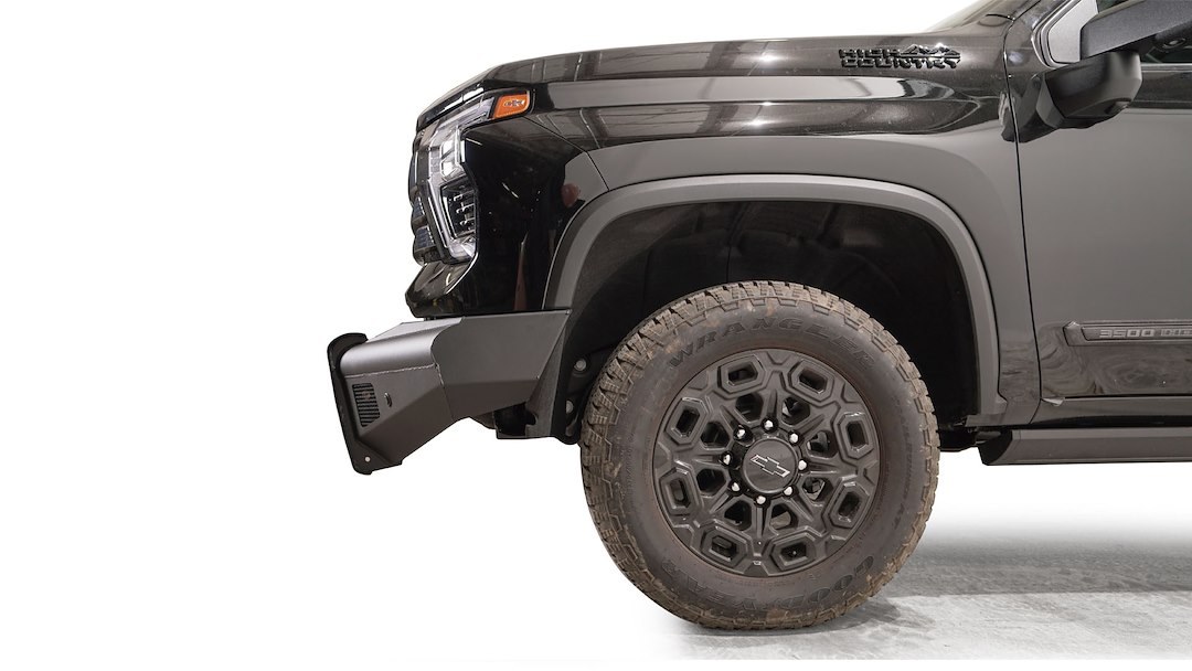 Fab Fours Bumper, Black Steel Elite, One Piece Design, Mounting Hardware Included, Without Grille Guard, Without Winch Mount – CH24-Q6161-1