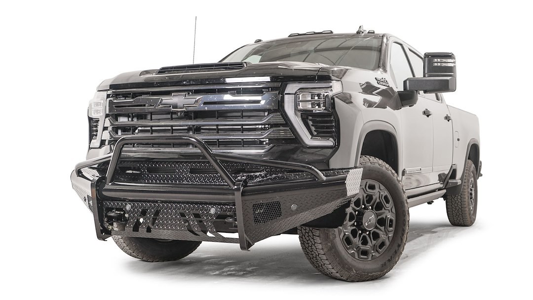 Fab Fours Bumper, Black Steel, One Piece Design, Mounting Hardware Included, With Pre-Runner Guard, Without Winch Mount, With Tow Hooks – CH24-S6162-1