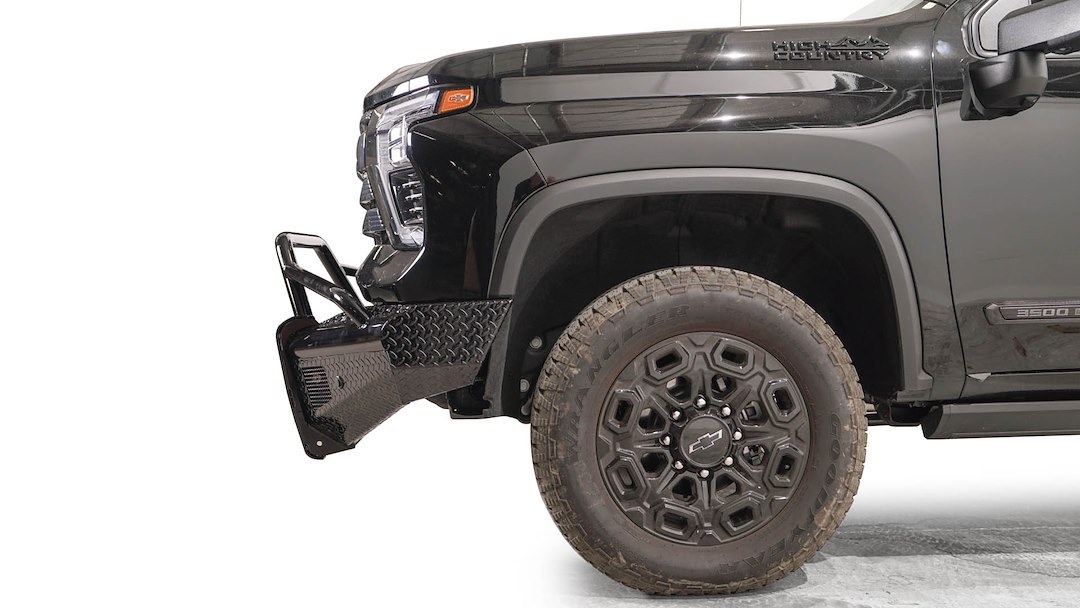 Fab Fours Bumper, Black Steel, One Piece Design, Mounting Hardware Included, With Pre-Runner Guard, Without Winch Mount, With Tow Hooks – CH24-S6162-1