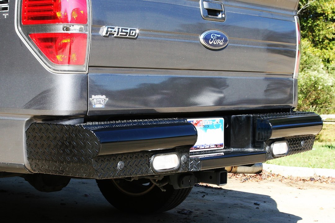 Fab Fours Bumper, Black Steel, One Piece Design, Mounting Hardware Included, With Two 6 Inch Oval LED Backup Lights – FF09-T1750-1
