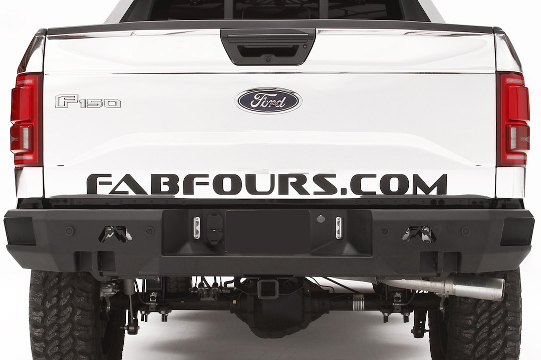 Fab Fours Bumper, Premium, One Piece Design, Mounting Hardware Included, With D-Ring Mounts, Compatible with OEM Receiver Hitch – FF15-W3251-1