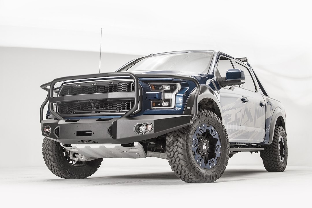 Fab Fours Bumper, Premium, One Piece Design, Mounting Hardware Included, With Grille Guard, With Internal Winch Mount – FF17-H4350-1