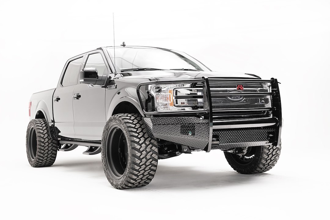 Fab Fours Bumper, Black Steel, One Piece Design, Mounting Hardware Included, With Grille Guard, Without Winch Mount, With Tow Hooks – FF18-K4560-1