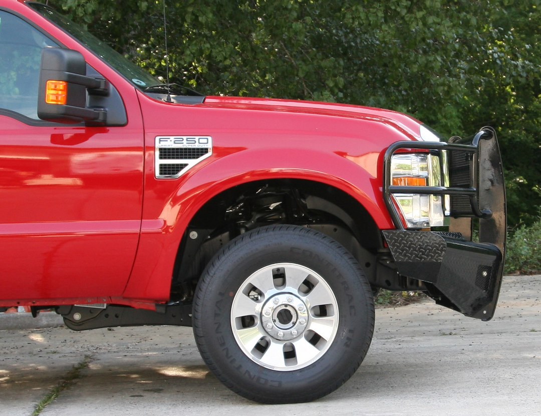 Fab Fours Bumper, Black Steel, One Piece Design, Mounting Hardware Included, With Grille Guard, Without Winch Mount, With Tow Hooks – FS08-S1960-1
