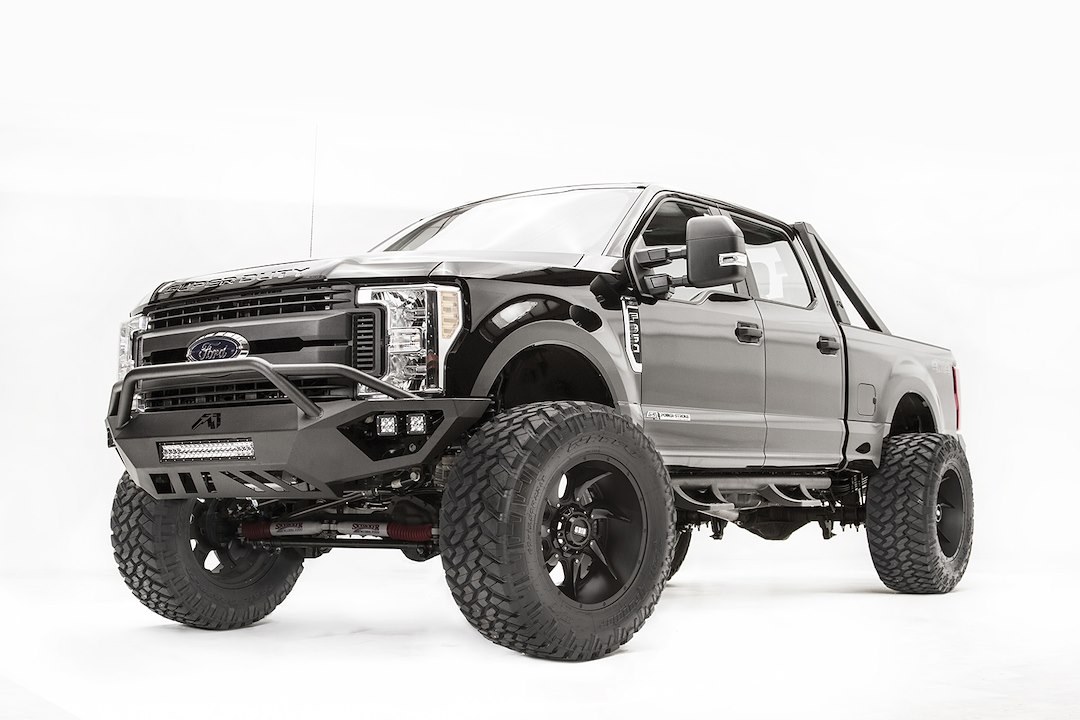Fab Fours Bumper, Vengeance, One Piece Design, Mounting Hardware Included, With Pre-Runner Guard, Without Winch Mount – FS17-V4152-1