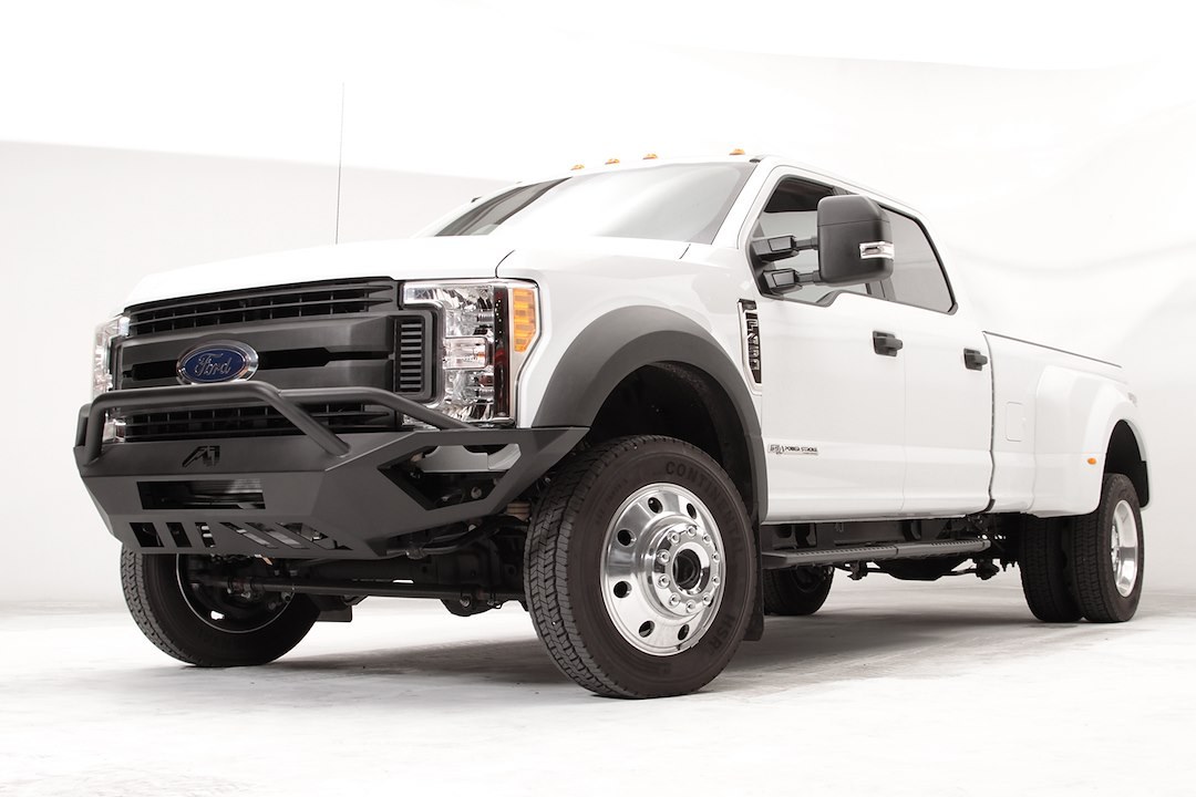 Fab Fours Bumper, Vengeance, One Piece Design, Mounting Hardware Included, With Pre-Runner Guard, Without Winch Mount – FS17-V4252-1