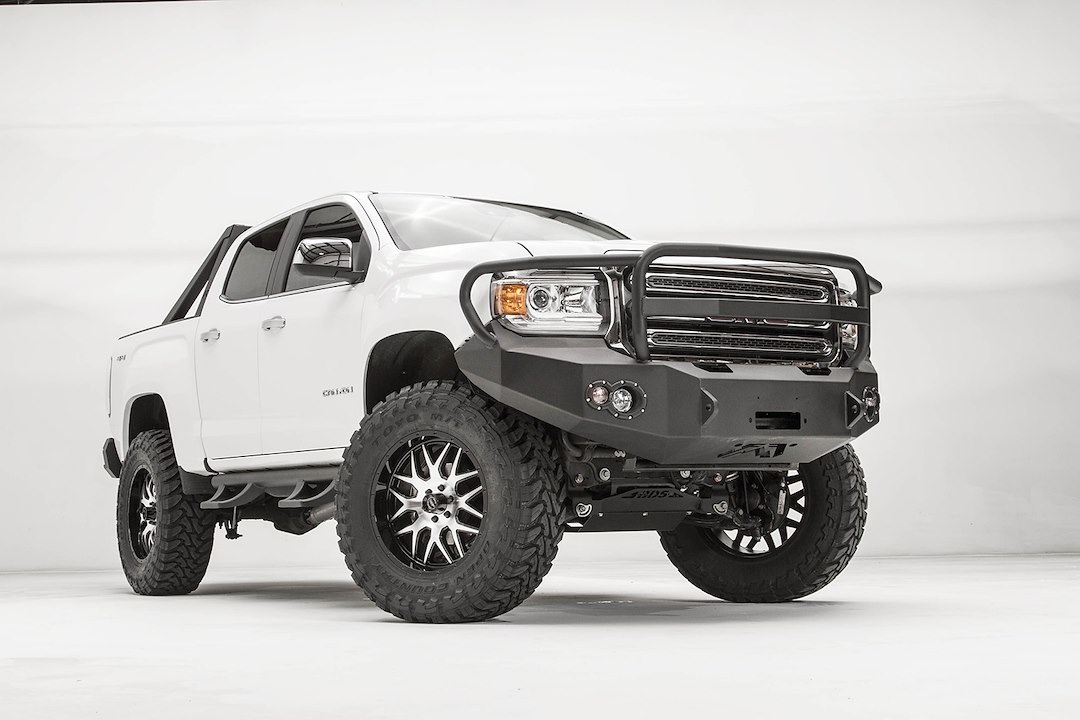 Fab Fours Bumper, Premium, One Piece Design, Mounting Hardware Included, With Grille Guard, With Internal Winch Mount – GC15-H3450-1