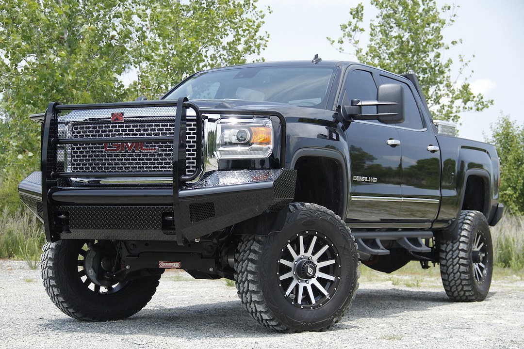 Fab Fours Bumper, Black Steel, One Piece Design, Mounting Hardware Included, With Grille Guard, Without Winch Mount, With Tow Hooks – GM08-S2160-1