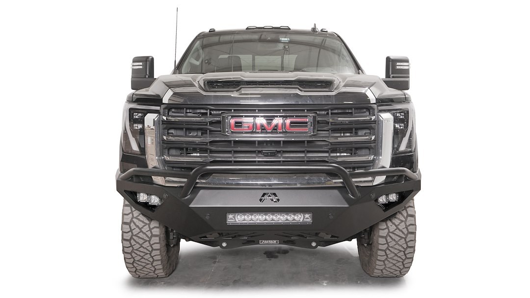 Fab Fours Bumper, Vengeance, One Piece Design, Mounting Hardware Included, With Pre-Runner Guard, Without Winch Mount – GM24-V6252-1