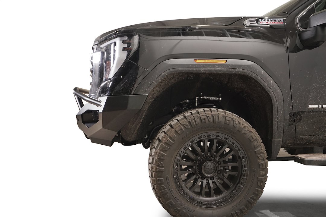 Fab Fours Bumper, Matrix Series, One Piece Design, Mounting Hardware Included, With Pre-Runner Guard – GM24-X6252-1