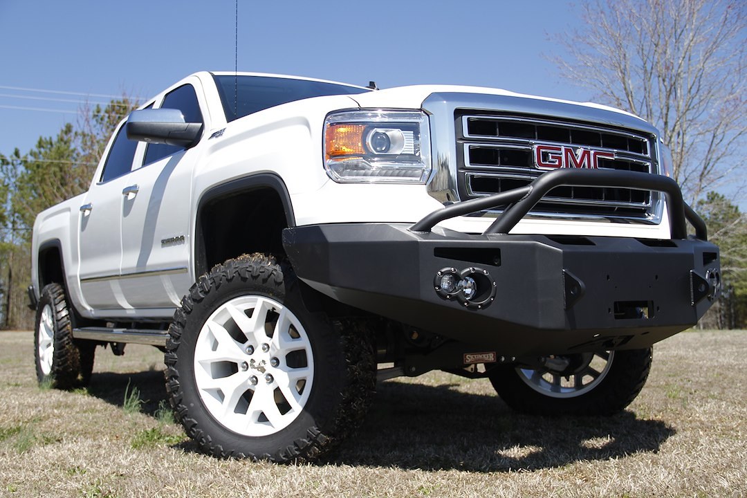 Fab Fours Bumper, Premium, One Piece Design, Mounting Hardware Included, With Pre-Runner Guard, With Internal Winch Mount – GS14-H3152-1