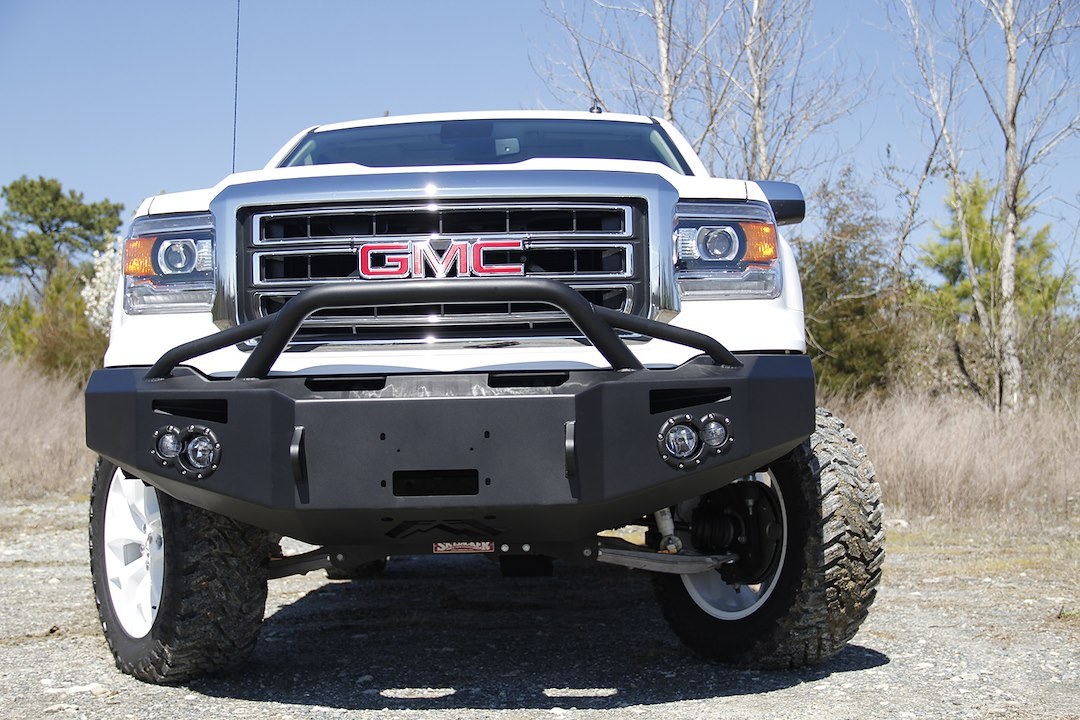 Fab Fours Bumper, Premium, One Piece Design, Mounting Hardware Included, With Pre-Runner Guard, With Internal Winch Mount – GS14-H3152-1