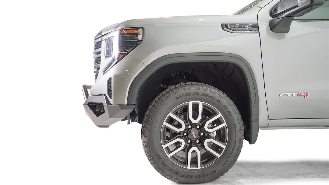Fab Fours Bumper, Vengeance, One Piece Design, Mounting Hardware Included, With Pre-Runner Guard, Without Winch Mount – GS23-D5852-1
