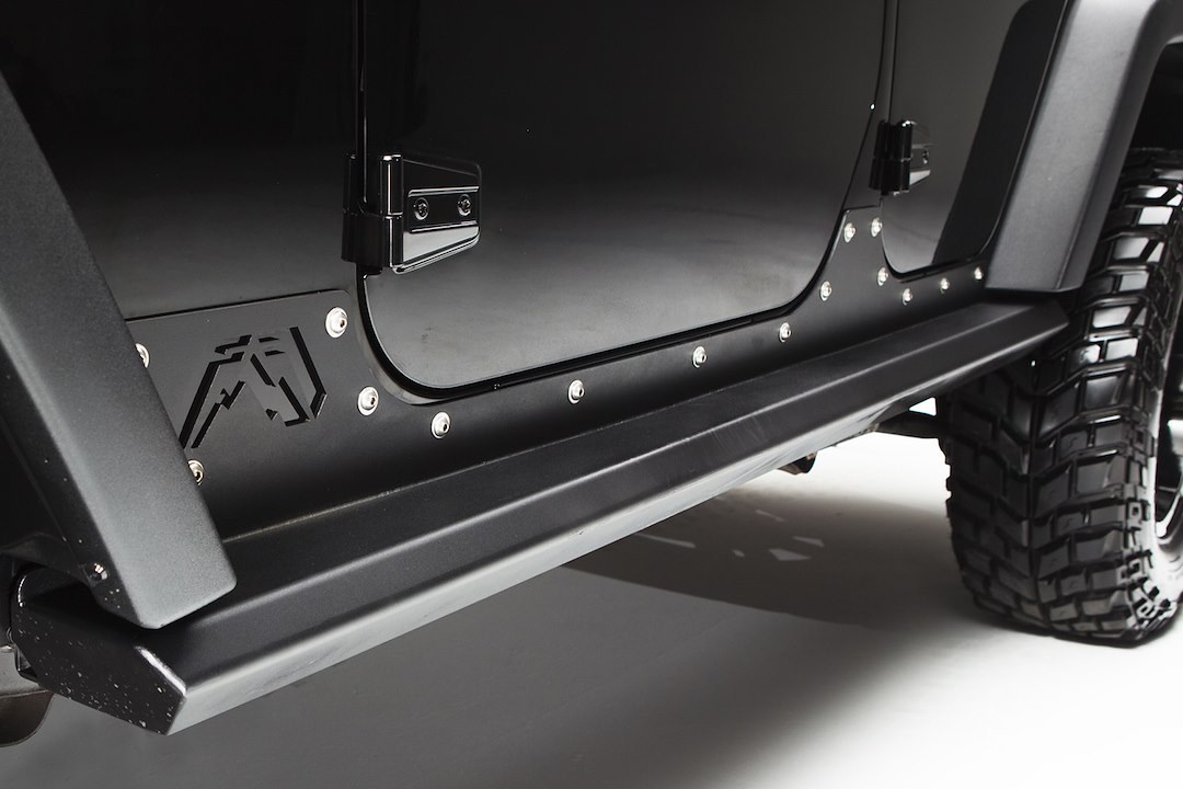Fab Fours Rocker Panel Guard, Rock Slider, Flat, Painted, Black, Steel – JK07-G1250-1