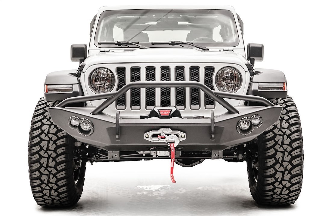 Fab Fours Bumper, Lifestyle ™, One Piece Design, Mounting Hardware Included, With Pre-Runner Guard – JL18-B4652-1