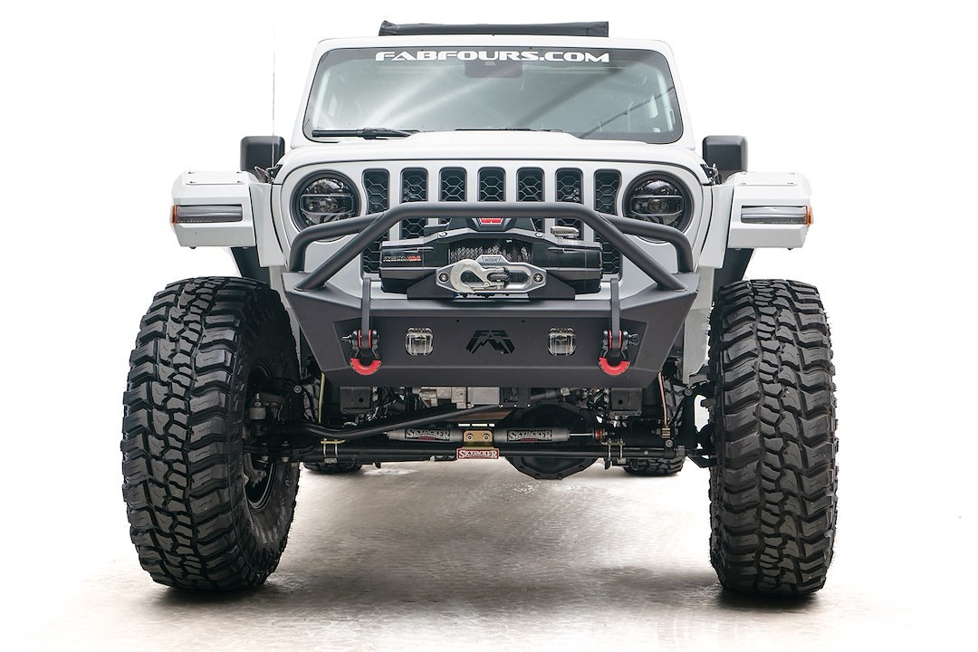 Fab Fours Bumper, Stubby Series, One Piece Design, Mounting Hardware Included, With Pre-Runner Guard, With External Winch Mount – JL18-B4752-1