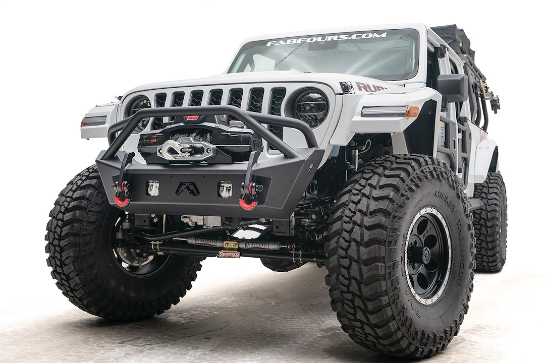 Fab Fours Bumper, Stubby Series, One Piece Design, Mounting Hardware Included, With Pre-Runner Guard, With External Winch Mount – JL18-B4752-1