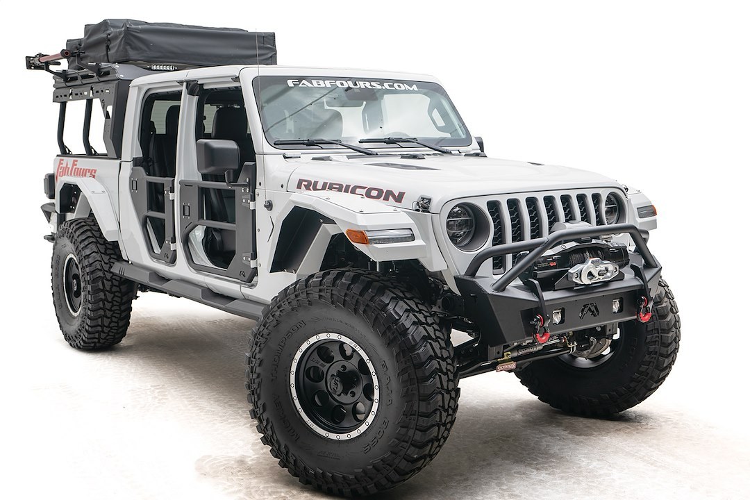 Fab Fours Bumper, Stubby Series, One Piece Design, Mounting Hardware Included, With Pre-Runner Guard, With External Winch Mount – JL18-B4752-B