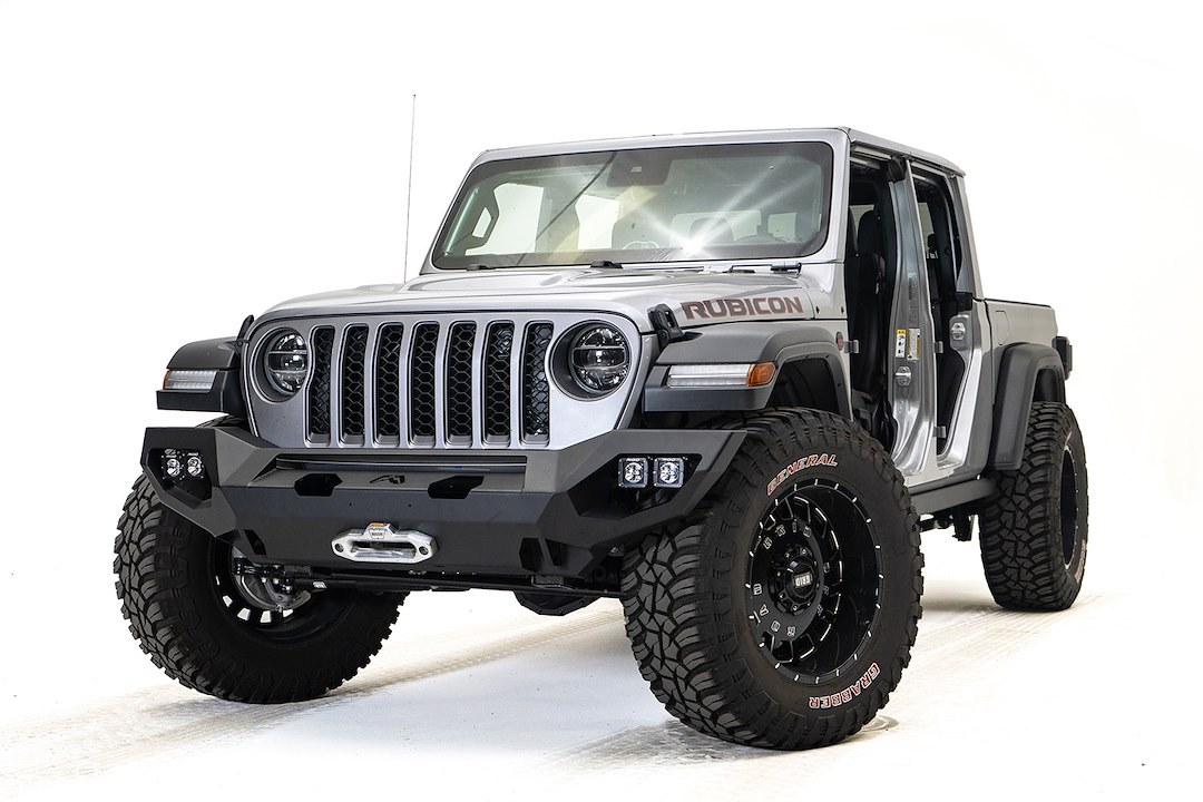 Fab Fours Bumper, Matrix Series, One Piece Design, Mounting Hardware Included, Without Grille Guard – JL18-X4651-1