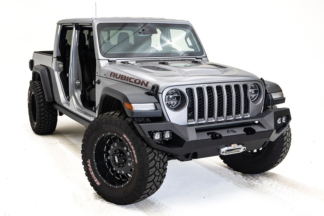 Fab Fours Bumper, Matrix Series, One Piece Design, Mounting Hardware Included, Without Grille Guard – JL18-X4651-1