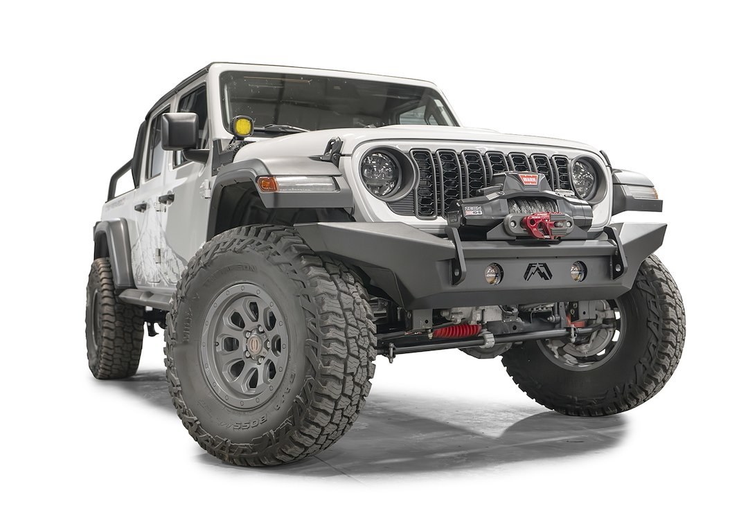 Fab Fours Bumper, Lifestyle ™, One Piece Design, Without Grille Guard, With External Winch Mount for Warn Zeon 10/ Xd/ Evo Winch – JL24-B5051-1
