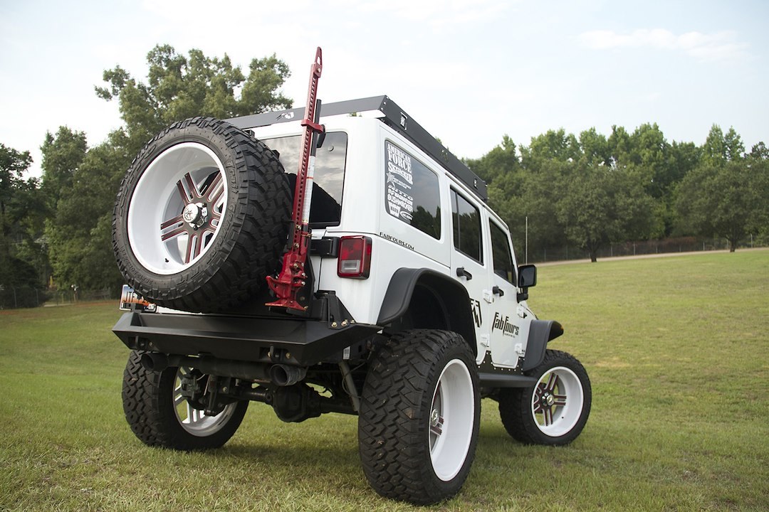 Fab Fours Jack Mount, Hi-Lift, Works with Hi-Lift Jacks, Mounts to Rear Bumper, Black, Steel – M2150-1