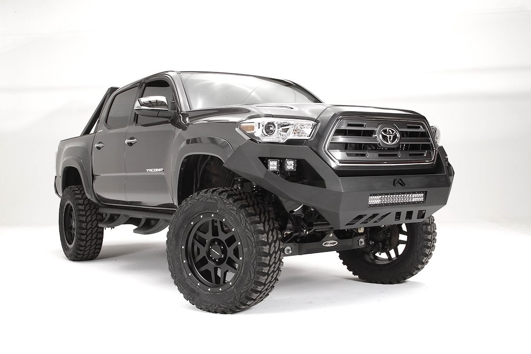 Fab Fours Bumper, Vengeance, One Piece Design, Mounting Hardware Included, Without Grille Guard, Without Winch Mount, Without Tow Hooks – TT16-D3651-1