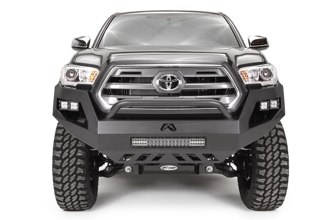 Fab Fours Bumper, Vengeance, One Piece Design, Mounting Hardware Included, With Pre-Runner Guard, Without Winch Mount, Without Tow Hook – TT16-D3653-1